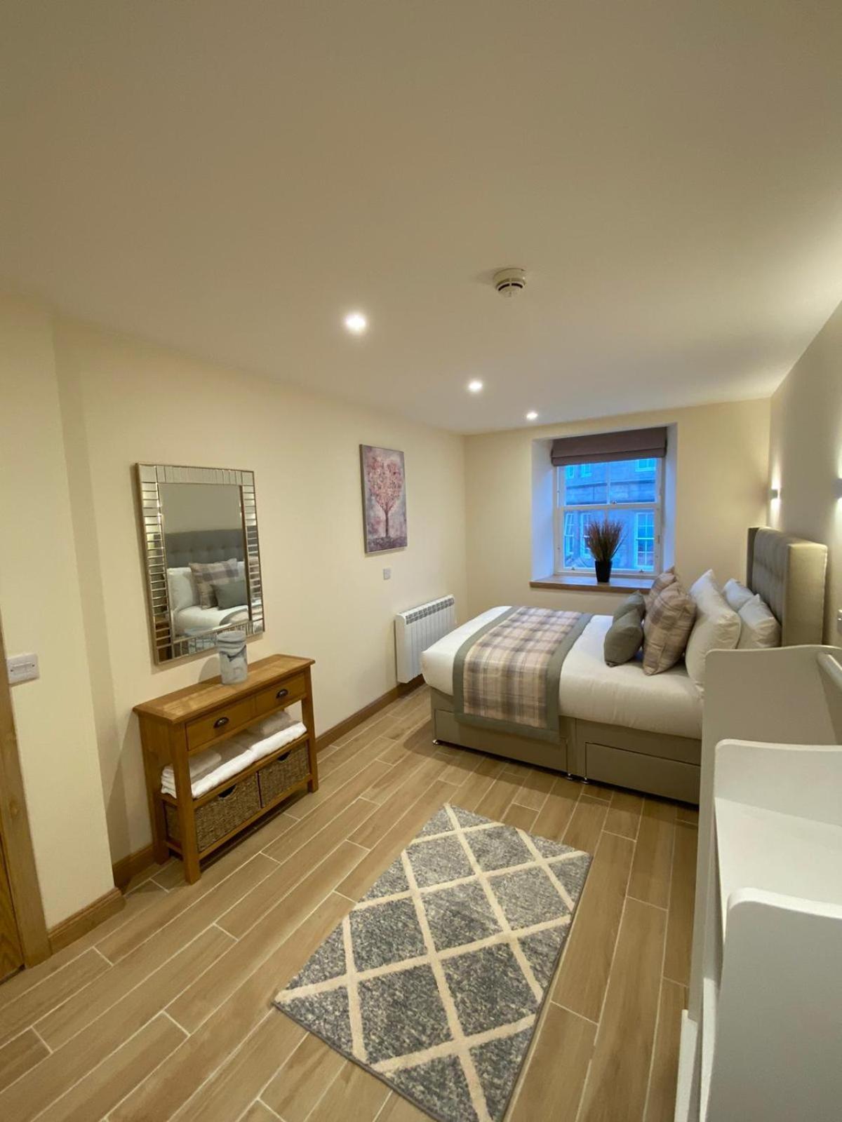 Waverley Inn Holiday Apartments Inverness Room photo